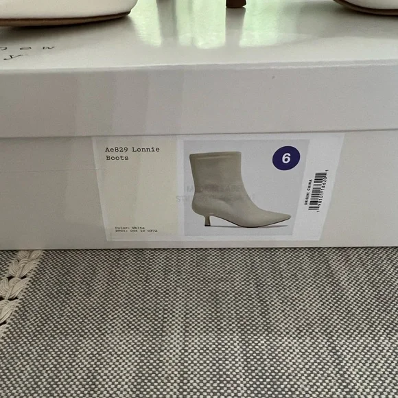 A New Day Womens Lonnie Kitten Heel Stretch Ankle Boots White 6M - Picture 4 of 6